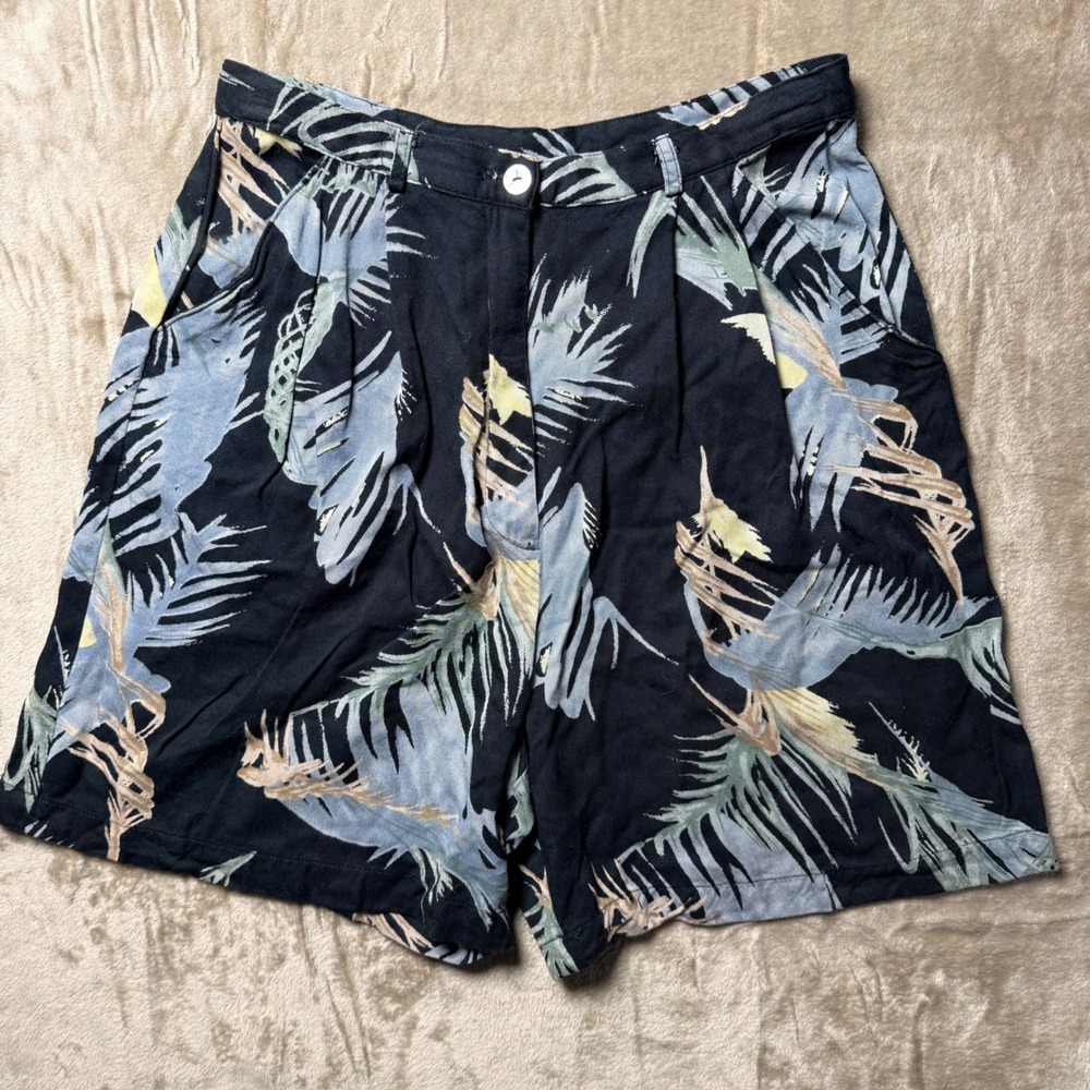 90s Coldwater Creek Womens Black Tropical Palm Leaf Rayon Pleated Shorts Size 8
